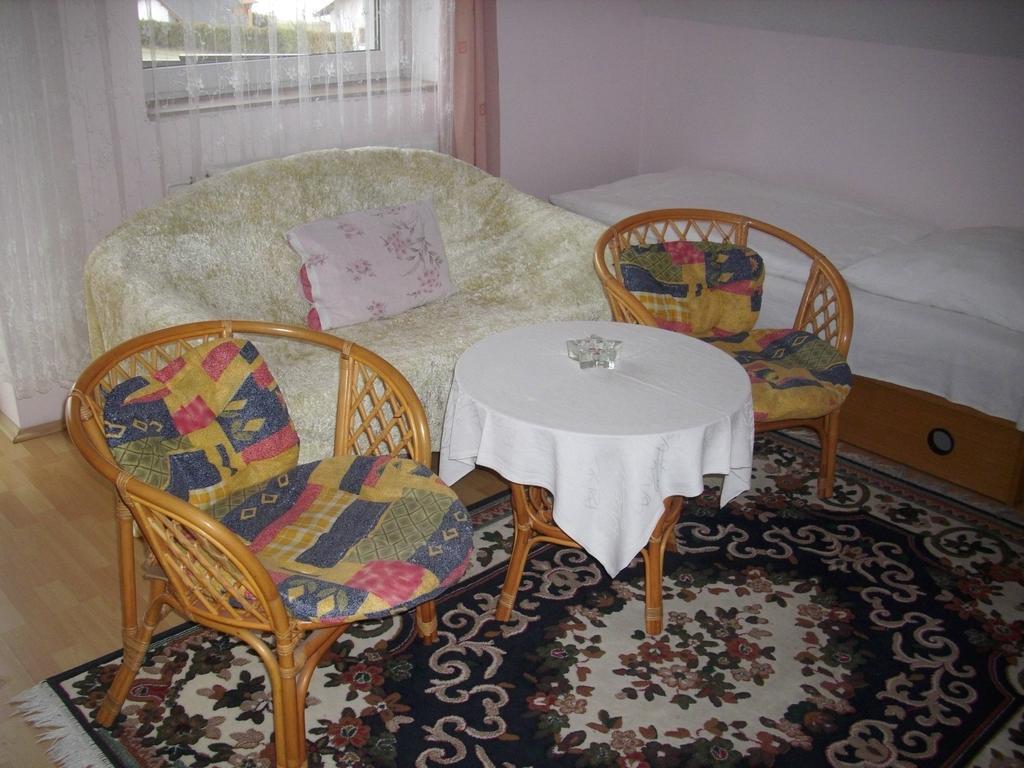 Penzion Jesenice Jesenice  Habitación foto